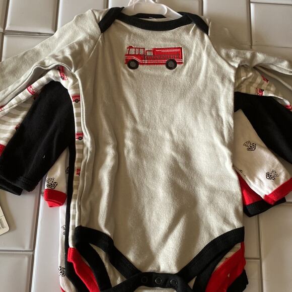 5 Loveable Friends Long sleeve body suits-NEW 6-9 mths - Picture 5 of 8